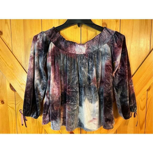 American Eagle Outfitters Womens Size Small Off Shoulder Crush Velvet Top (8112) - Picture 5 of 5